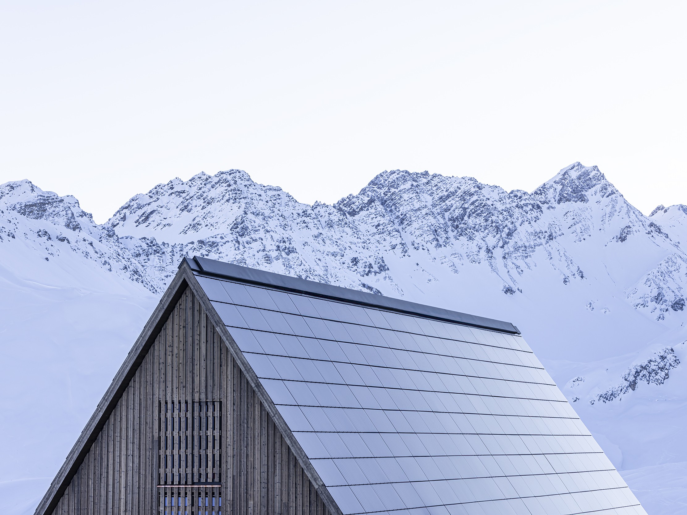 Kuhbar_Roof